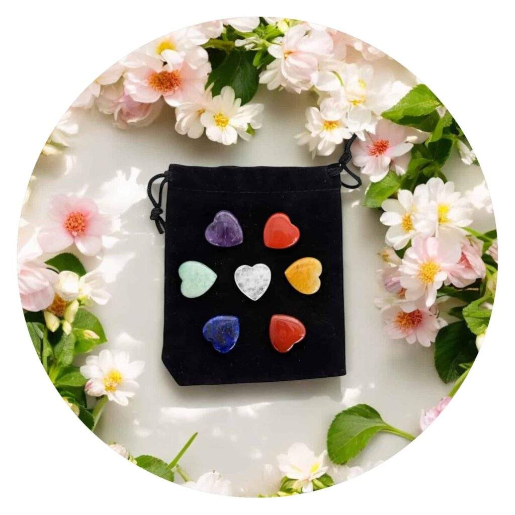 Chakra stenen in fluwelen zakje